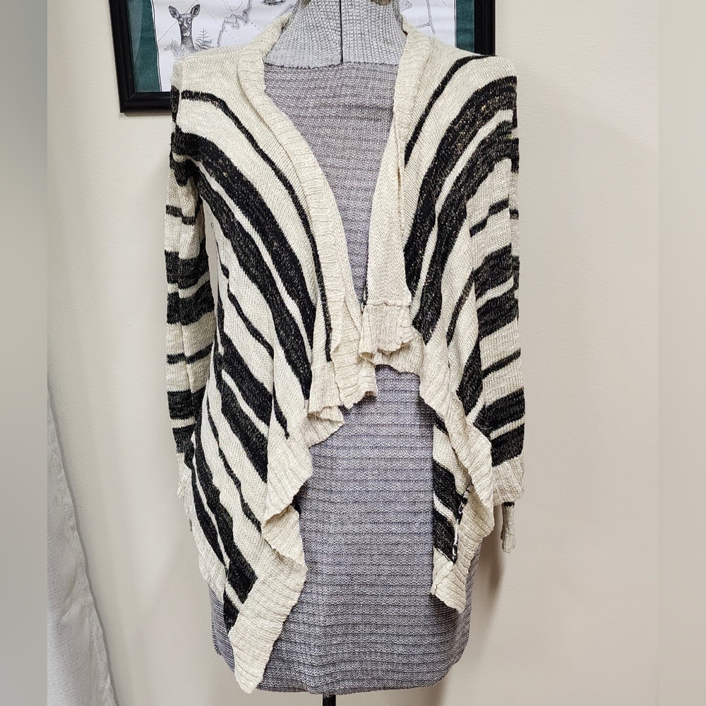Black, tan and gold Cardigan - Picture 1 of 3